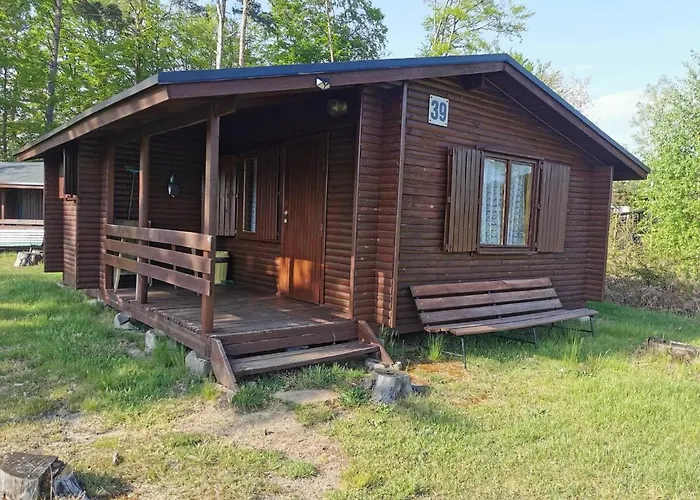 Osrodek Wypoczynkowy Skierka - Gabriela Piotrowska, Grabowo Parchowskie 90, Parchowo77-124 * Sulęczyno