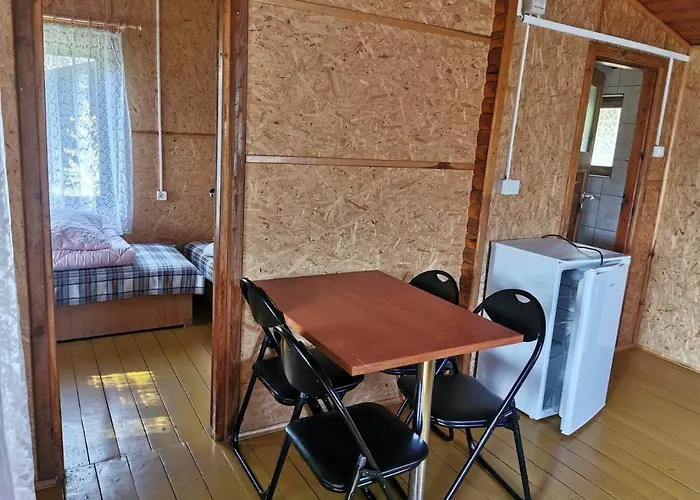 Osrodek Wypoczynkowy Skierka - Gabriela Piotrowska, Grabowo Parchowskie 90, Parchowo77-124 Rezort *